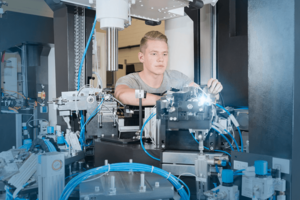 Schon früh übernehmen unsere dualen Studenten Verantwortung.