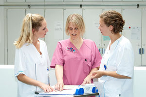 Duales Studium bei Uniklinik Köln  WegweiserDualesStudium.de